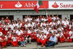 Felipe Massa, Kimi Räikkönen und Jean Todt (Teamchef) (Ferrari) 