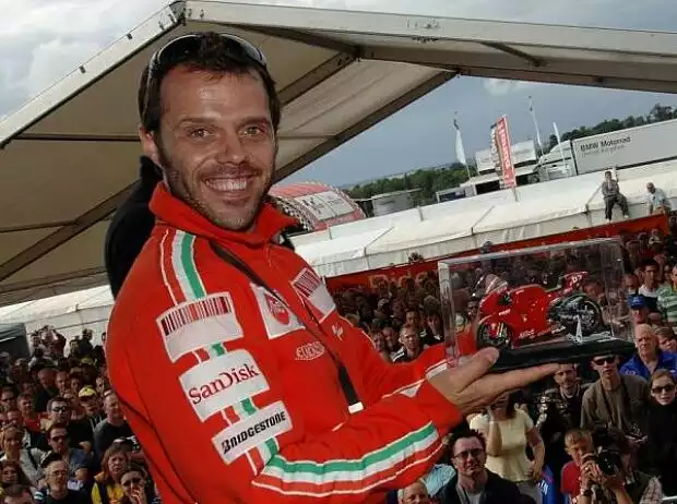 Loris Capirossi Titel-Bild zur News: Loris Capirossi