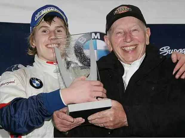 Henry und John Surtees Titel-Bild zur News: Henry und John Surtees