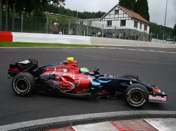 Sébastien Bourdais Toro Rosso Titel-Bild zur News: Sébastien Bourdais Toro Rosso