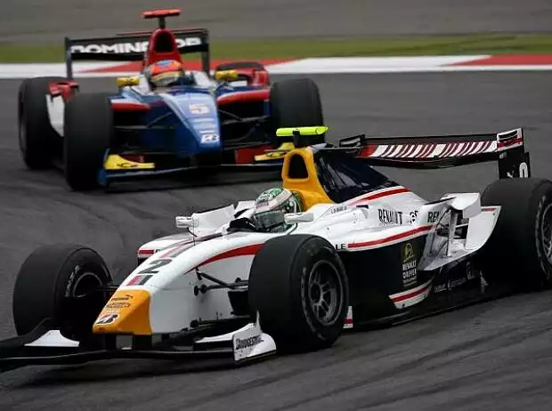 Lucas di Grassi vor Timo Glock Titel-Bild zur News: Lucas di Grassi vor Timo Glock