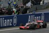 Bild zum Inhalt: Alonso weltmeisterlich - Hamilton zahlt Lehrgeld