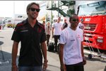 Jenson Button (Honda F1 Team) mit Lewis Hamilton (McLaren-Mercedes) 