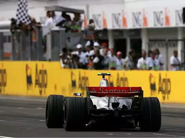 Lewis Hamilton Titel-Bild zur News: Lewis Hamilton