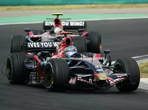 Vitantonio Liuzzi Sebastian Vettel Titel-Bild zur News: Vitantonio Liuzzi Sebastian Vettel