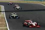 Adam Carroll (FMS) vor Roldan Rodriguez (Minardi-Piquet) 