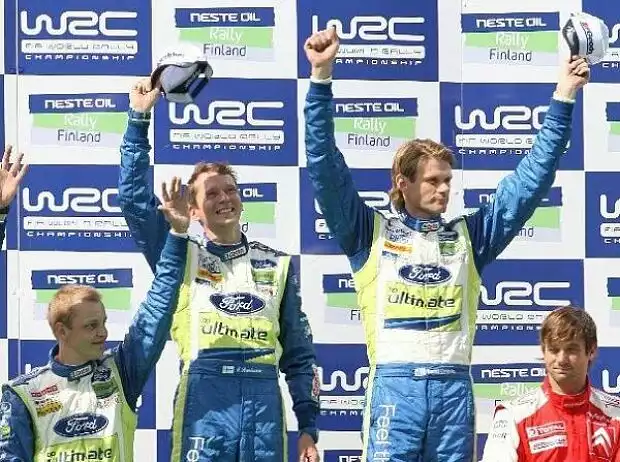 Rallye Finnland Podest Titel-Bild zur News: Rallye Finnland Podest