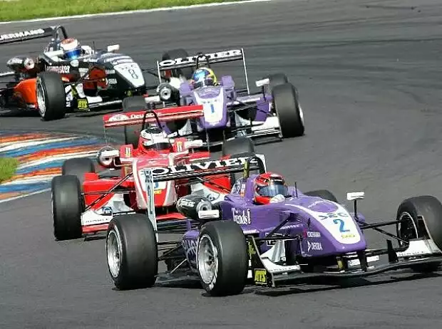 Formel 3 Cup Titel-Bild zur News: Formel 3 Cup