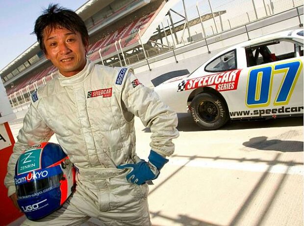 Titel-Bild zur News: Ukyo Katayama Speedcar