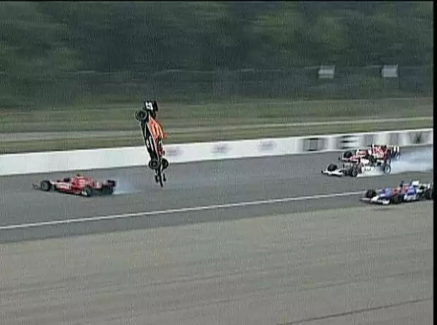 Dario Franchitti Michigan Unfall Titel-Bild zur News: Dario Franchitti Michigan Unfall
