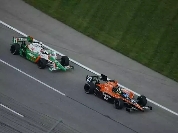 Tony Kanaan Dario Franchitti Titel-Bild zur News: Tony Kanaan Dario Franchitti