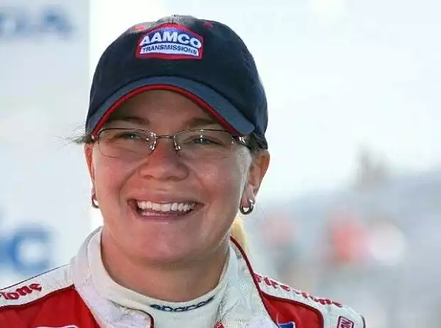 Sarah Fisher Titel-Bild zur News: Sarah Fisher