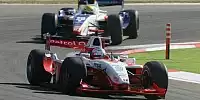 Adam Carroll vor Giorgio Pantano