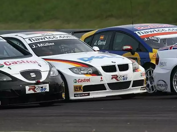 Oschersleben Rennen 2 Titel-Bild zur News: Oschersleben Rennen 2