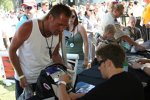  Marco Andretti bei einer Autogrammstunde