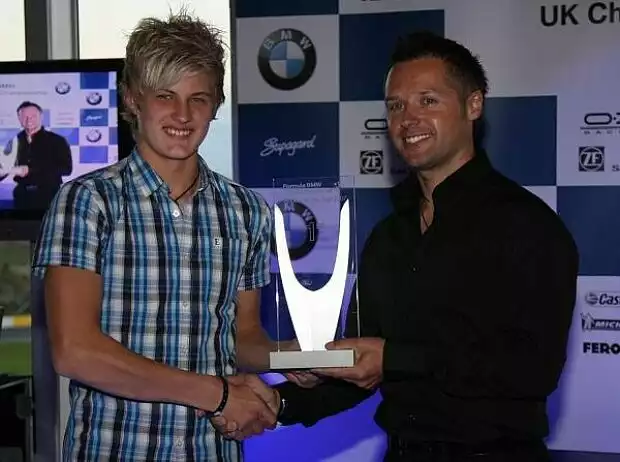Marcus Ericsson und Andy Priaulx Titel-Bild zur News: Marcus Ericsson und Andy Priaulx