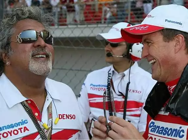 Vijay Mallya und Ralf Schumacher Titel-Bild zur News: Vijay Mallya und Ralf Schumacher