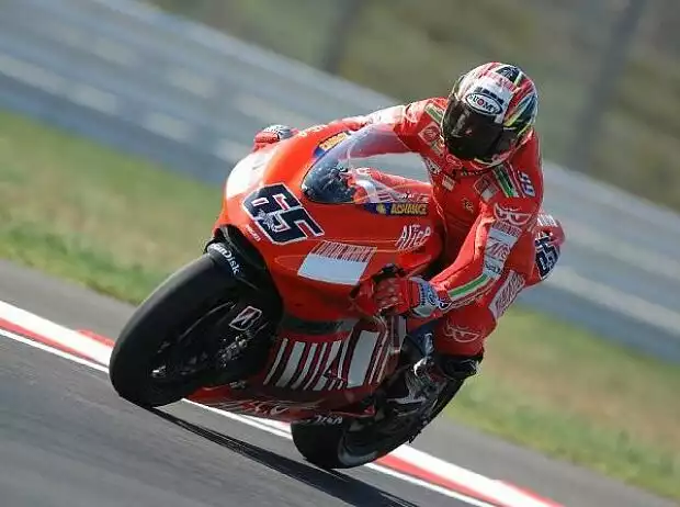 Loris Capirossi Titel-Bild zur News: Loris Capirossi