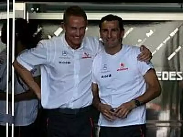 Titel-Bild zur News: Martin Whitmarsh mit Pedro de la Rosa
