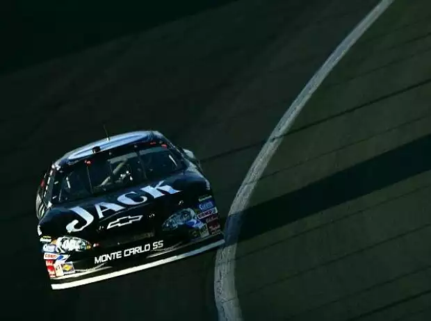 Clint Bowyer Titel-Bild zur News: Clint Bowyer