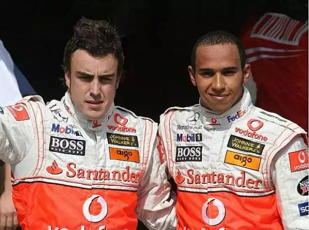 Fernando Alonso und Lewis Hamilton Titel-Bild zur News: Fernando Alonso und Lewis Hamilton