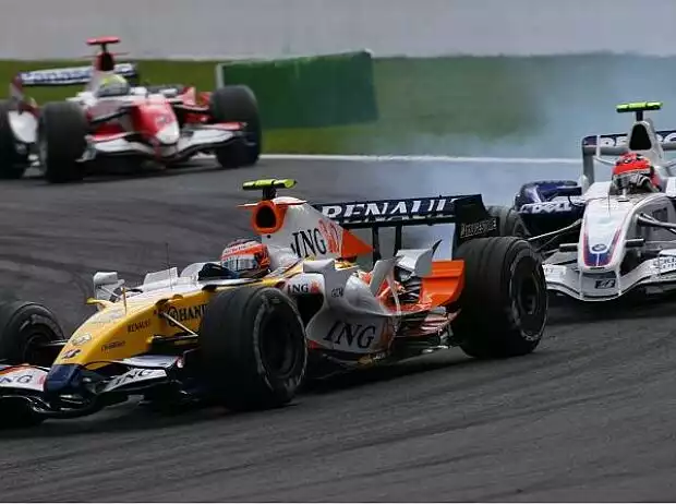 Heikki Kovalainen vor Robert Kubica Titel-Bild zur News: Heikki Kovalainen vor Robert Kubica