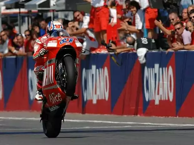 Casey Stoner Titel-Bild zur News: Casey Stoner