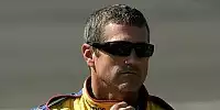 Bild zum Inhalt: Bobby Labonte mit 500 Rennen in Folge