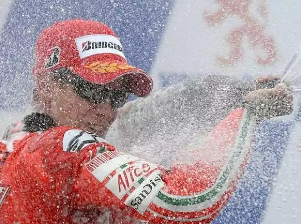 Casey Stoner Titel-Bild zur News: Casey Stoner