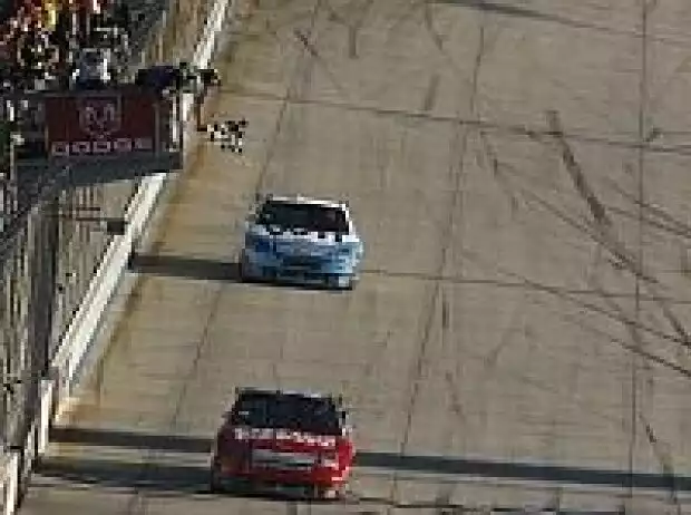 Carl Edwards Greg Biffle Titel-Bild zur News: Carl Edwards Greg Biffle