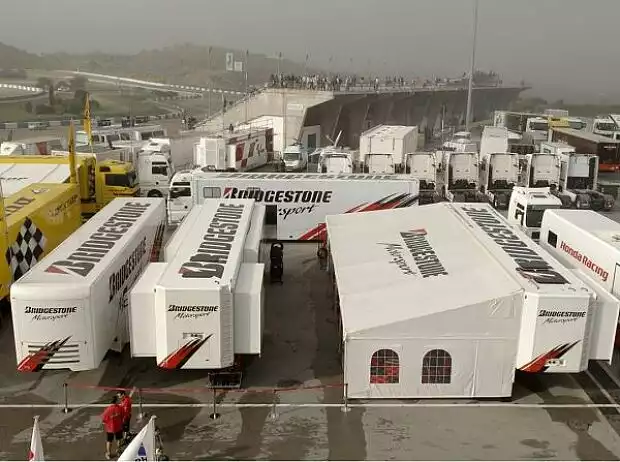 Bridgestone-Motorhome Titel-Bild zur News: Bridgestone-Motorhome