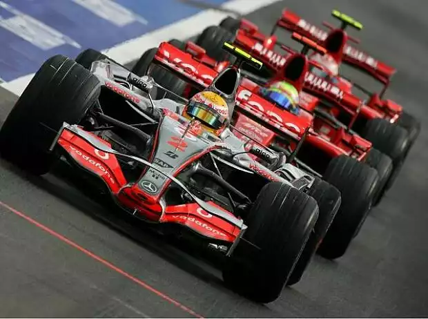Lewis Hamilton, Felipe Massa und Kimi Räikkönen Titel-Bild zur News: Lewis Hamilton, Felipe Massa und Kimi Räikkönen