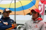 Heikki Kovalainen (Renault) und Fernando Alonso (McLaren-Mercedes) 