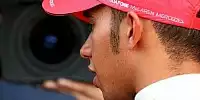 Bild zum Inhalt: Hamilton lernt die andere Seite der Formel 1 kennen