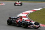 Sebastian Vettel (Toro Rosso) vor Jarno Trulli (Toyota) 