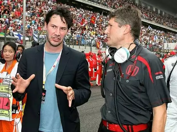 Keanu Reeves mit Nick Fry Titel-Bild zur News: Keanu Reeves mit Nick Fry