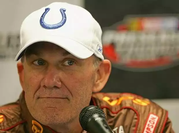Dale Jarrett Titel-Bild zur News: Dale Jarrett