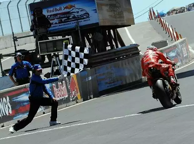 Casey Stoner Titel-Bild zur News: Casey Stoner