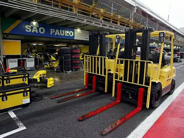 Gabelstapler in Interlagos Titel-Bild zur News: Gabelstapler in Interlagos