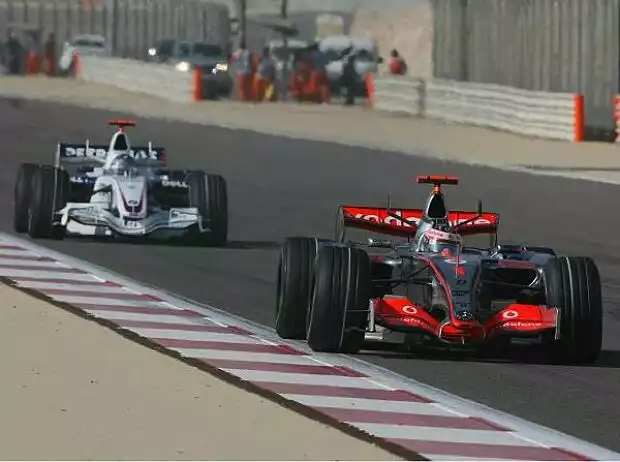Fernando Alonso vor Nick Heidfeld Titel-Bild zur News: Fernando Alonso vor Nick Heidfeld