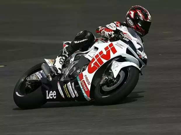 Carlos Checa Titel-Bild zur News: Carlos Checa