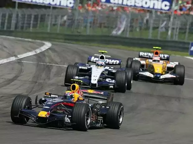 Mark Webber vor Alexander Wurz Titel-Bild zur News: Mark Webber vor Alexander Wurz