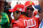 Felipe Massa (Ferrari) feiert mit seinem Vater