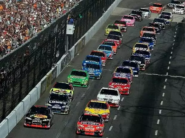 Start Martinsville Titel-Bild zur News: Start Martinsville