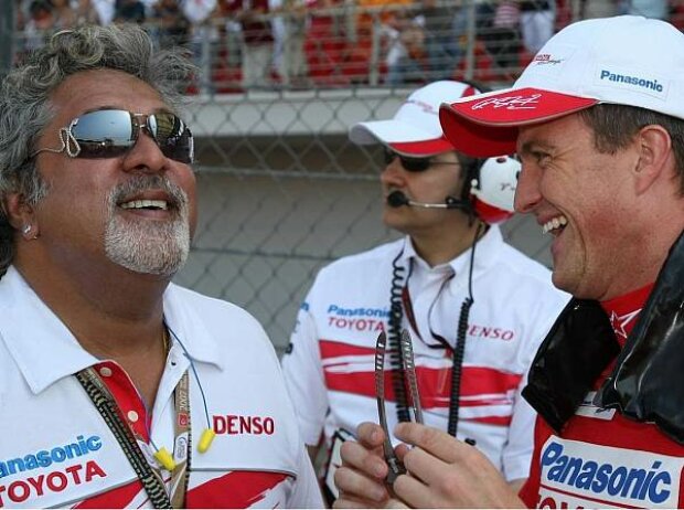 Vijay Mallya und Ralf Schumacher Vijay Mallya und Ralf Schumacher