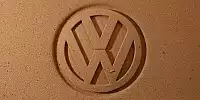 Volkswagen-Logo im Sand