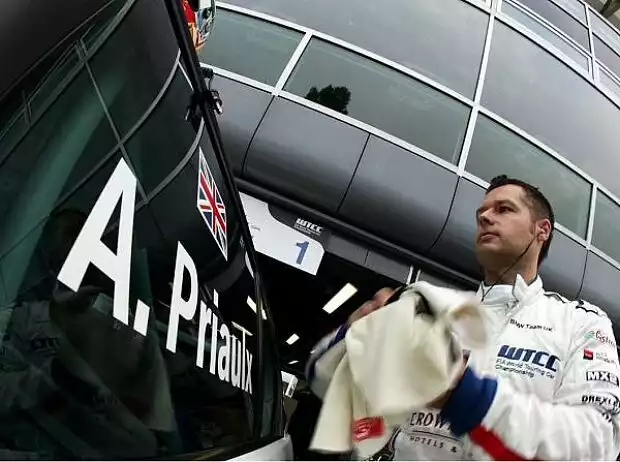 Titel-Bild zur News: Andy Priaulx