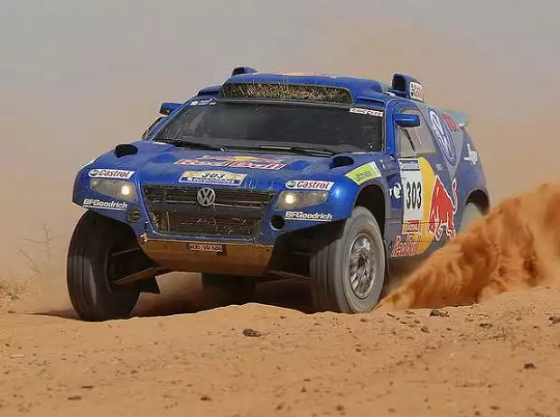 VW Race Touareg Carlos Sainz Titel-Bild zur News: VW Race Touareg Carlos Sainz
