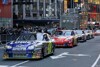 Bild zum Inhalt: NASCAR-Konvoi erschreckt New York City