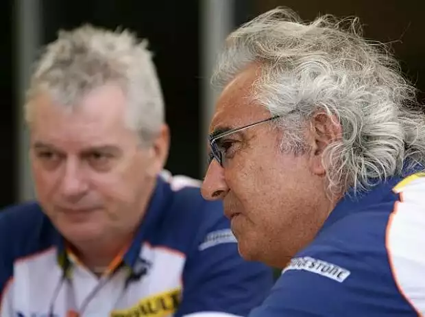 Pat Symonds und Flavio Briatore Titel-Bild zur News: Pat Symonds und Flavio Briatore